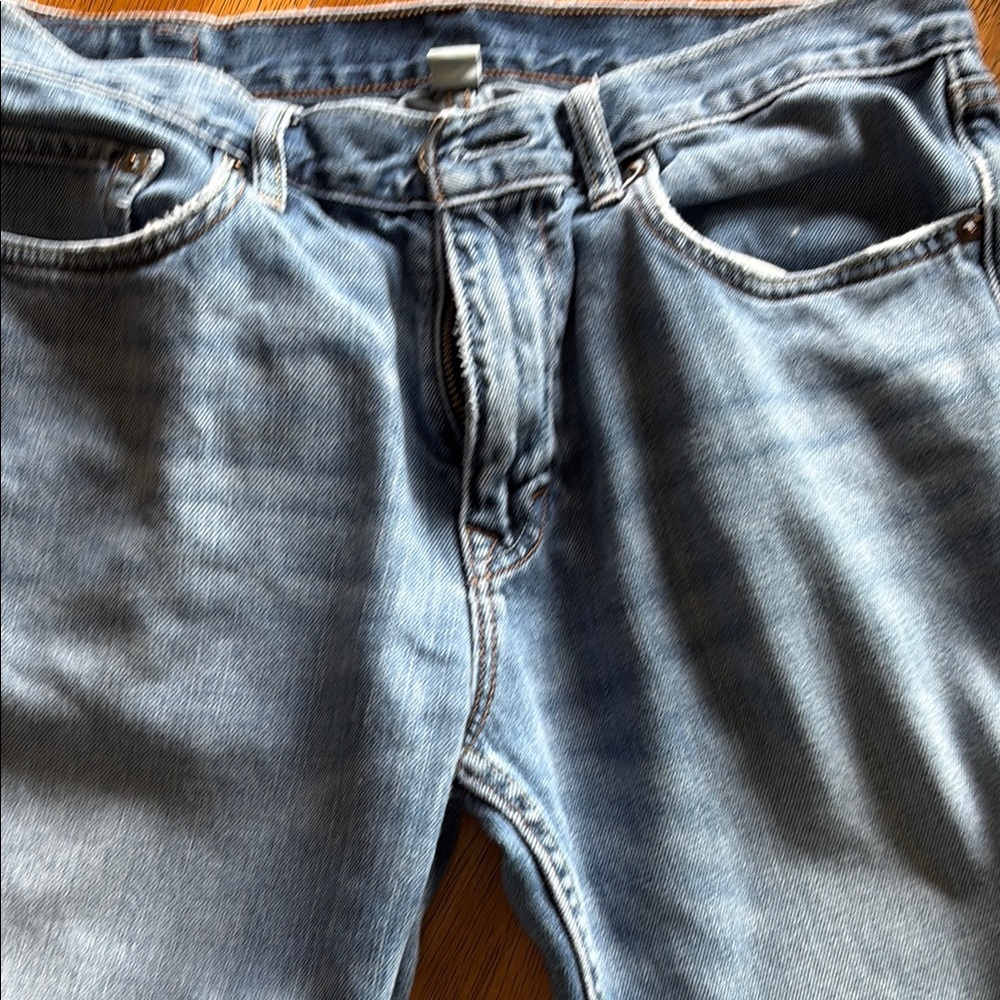 Men's Light Blue Jeans